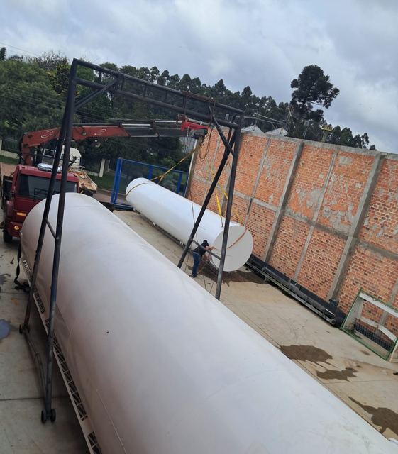 Carregamento com guindaste
